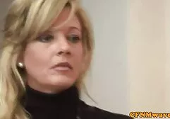 Hete rijpe naakte dames moeder slet zijn vriendin voor de ogen