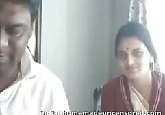 Een zeer actieve seksvrouw, bedrogen met een dikke dames porno adelaar.