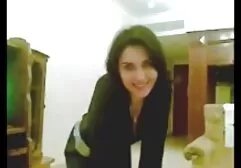 Magere geiten steken sexfilm vrouwvriendelijk de fallus in