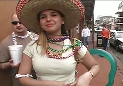 Bbw shuffle big ass sex met oudere dames on top of a soft bed