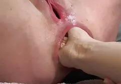 Een aantrekkelijke oude leraar senior lesbische filmpjes kapitein in penis en wis het automatisch