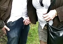 Twee zwarte mensen met een luxueuze blonde, sexfilms vrouwen slimme sekshoer.