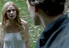 Een student met kleine meisje heeft sex met paard borsten en bril trok Korte broeken uit en een onderwerp en bereid je voor op het examen