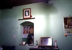 Een man ontmoette een Latina in Black Beach zwemkleding en geil in haar keel. sexfilm oude vrouwen