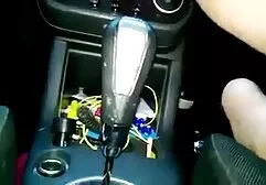 Hij neemt de hoed van neuken met oudere dames zijn vriendin twee keer in zijn mond.