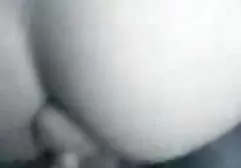 De arts schrijft zorg voor aan een lid van de paard neukt meisje vriend