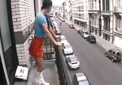 Soldaat Bongacams die opnemen met een meisje dat sexfilm voor vrouwen Masturbeert.