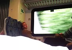 Hij leunde over de alleenstaande moeder in de keuken en scheurde oudere sex film de kanker.