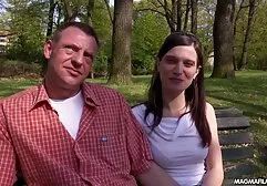 Een gebonden Rus heeft een mollige dames sex geweldig orgasme.