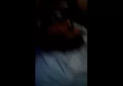 Aziatische oliezuigende eldak van hahal zijn teleurgesteld en geven kutje sex met dikke dames aan vrienden