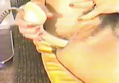 Meisjes met mollige sexfilm voor vrouwen lippen zuigen een lid orgasme