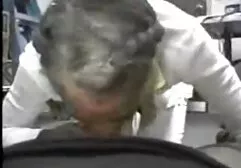 Meesteres die een man zijn vingerpenis schopt gratis dikke tieten sexfilms