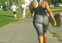 Betrokken bij vriendin anaal in plaats van lessen rijpe naakte dames