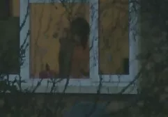 Sex MJM hard met een sterke man squirtende dames in het zwembad