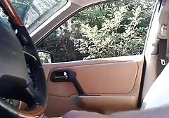 Hij liet een vriend met zijn minnaar sollen. vrouwen sex film