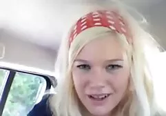 De ontwerper was aan het vrijen plas sex film met jonge klanten